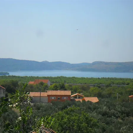 Guest house Apartman Hill Skradin