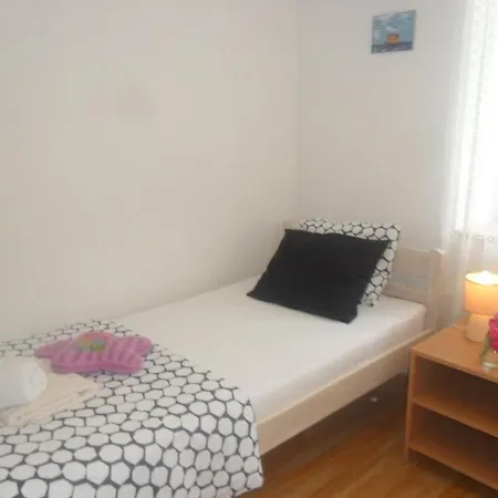 Guest house Apartman Hill Skradin